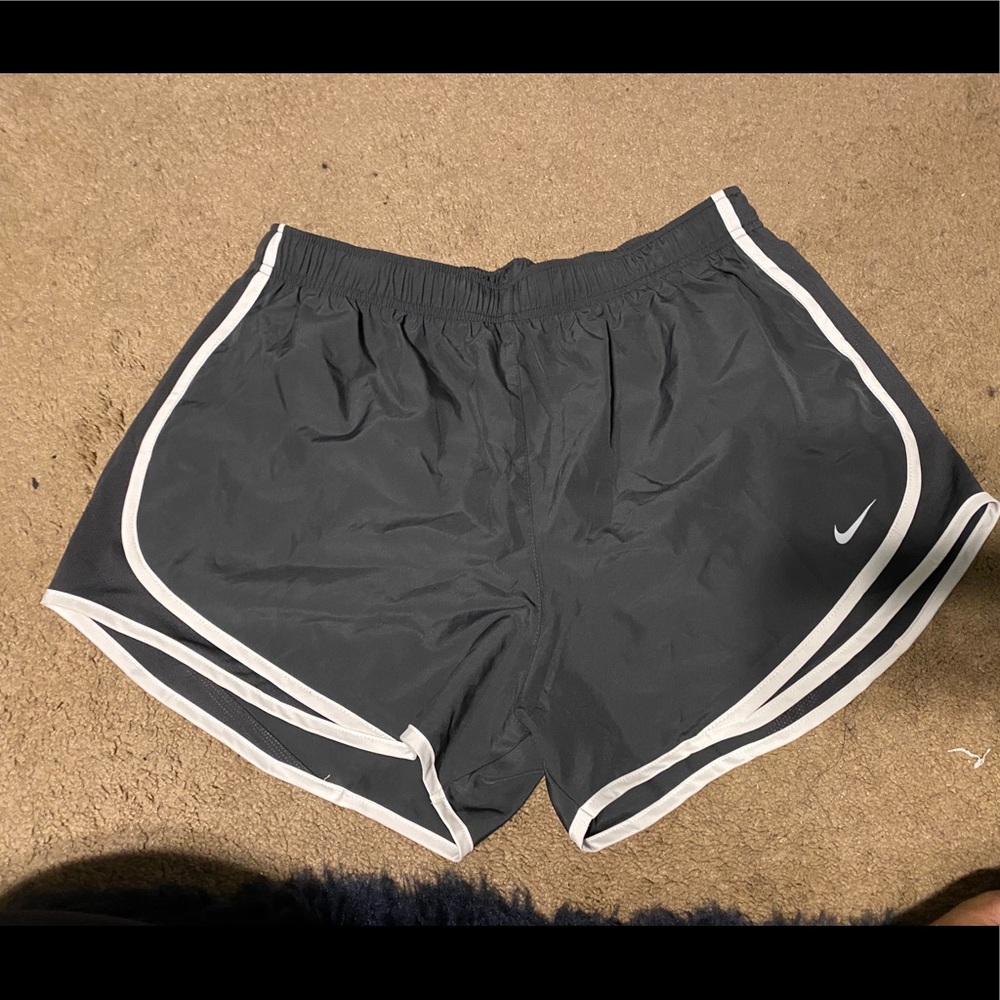 women’s nike shorts